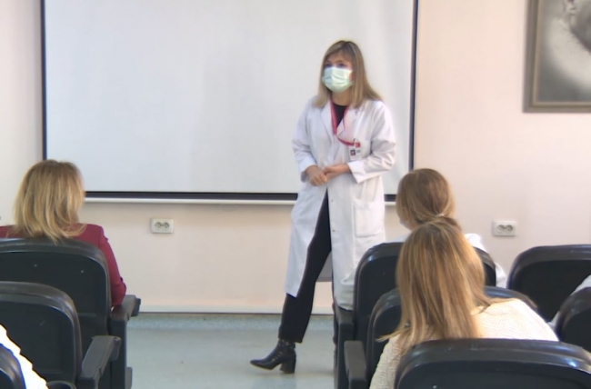 Salgın döneminin fedakar kadınları